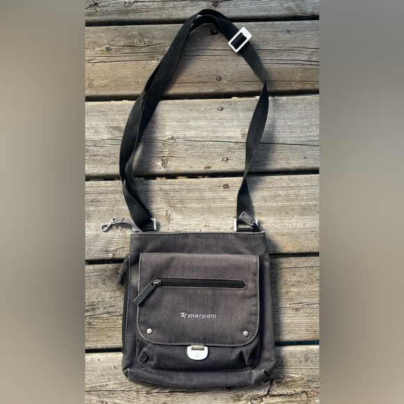 Sherpani Charcoal Crossbody Bag Purse - Picture 1 of 8